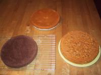 Initial cakes